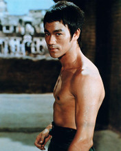 This is an image of Photograph & Poster of Bruce Lee 285002