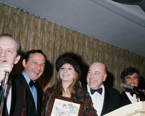 This is an image of Photograph & Poster of Barbra Streisand 285539