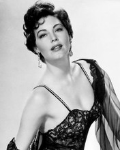 This is an image of Photograph & Poster of Ava Gardner 195739