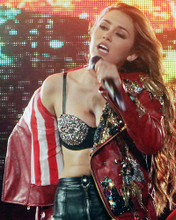 This is an image of Photograph & Poster of Miley Cyrus 285395