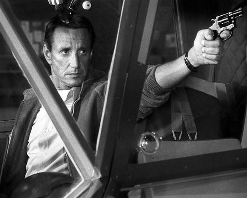 This is an image of Photograph & Poster of Roy Scheider 199667