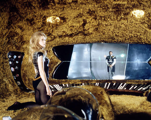 This is an image of Photograph & Poster of Barbarella 290899