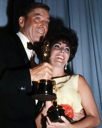 This is an image of Photograph & Poster of Elizabeth Taylor 291057