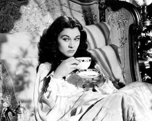 This is an image of Photograph & Poster of Vivien Leigh 199624