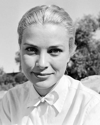 This is an image of Photograph & Poster of Grace Kelly 199649
