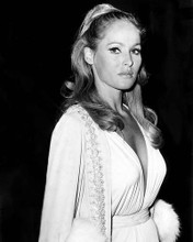 This is an image of Photograph & Poster of Ursula Andress 199594