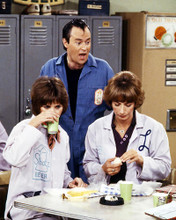 This is an image of Photograph & Poster of Laverne and Shirley 291150