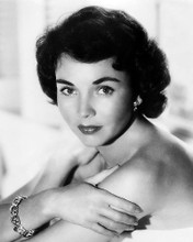 This is an image of Photograph & Poster of Jennifer Jones 199501