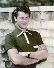 This is an image of Photograph & Poster of Tony Curtis 291303