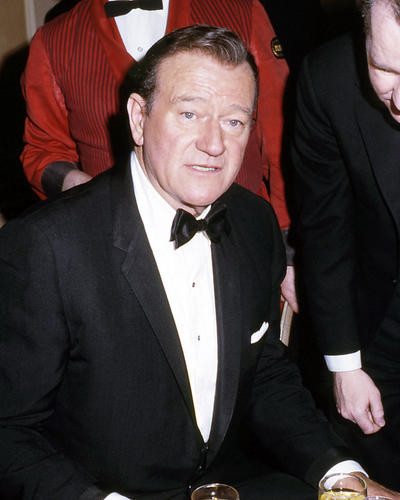 This is an image of Photograph & Poster of John Wayne 291398