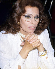 This is an image of Photograph & Poster of Sophia Loren 291416