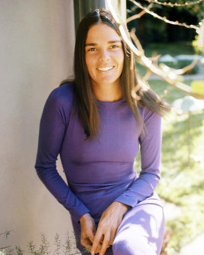 This is an image of Photograph & Poster of Ali Macgraw 291666
