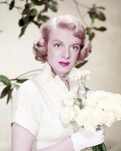 This is an image of Photograph & Poster of Rosemary Clooney 292470