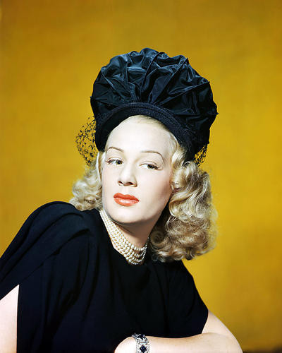 This is an image of Photograph & Poster of Betty Hutton 292272