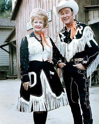 This is an image of Photograph & Poster of Roy Rogers and Dale Evans 292589