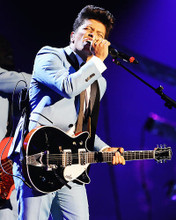 This is an image of Photograph & Poster of Bruno Mars 293142