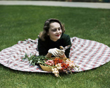 This is an image of Photograph & Poster of Olivia De Havilland 293370