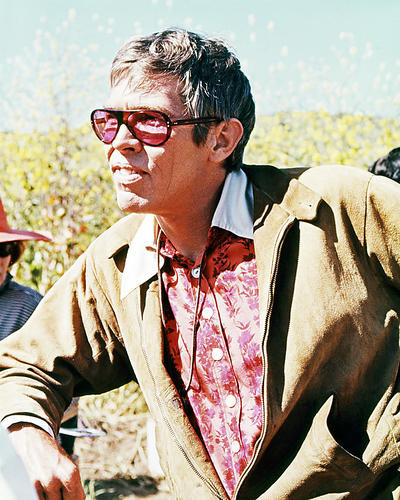 This is an image of Photograph & Poster of James Coburn 293515