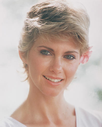 This is an image of Photograph & Poster of Olivia Newton-John 231527
