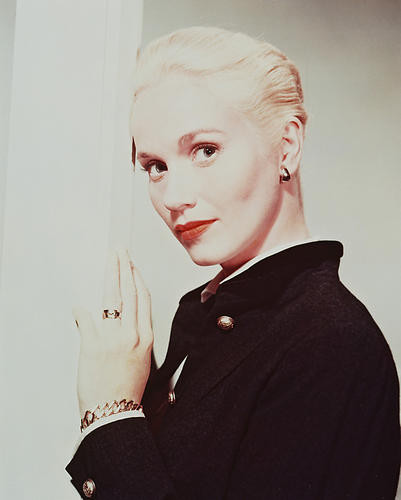 This is an image of Photograph & Poster of Eva Marie Saint 231561