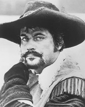 This is an image of Photograph & Poster of Oliver Reed 171595