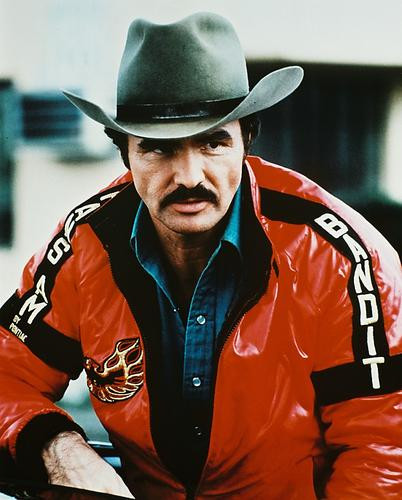 This is an image of Photograph & Poster of Burt Reynolds 211140