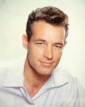 This is an image of Photograph & Poster of Guy Madison 252036