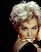 This is an image of Photograph & Poster of Kim Novak 294452