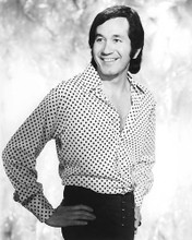 This is an image of Photograph & Poster of Trini Lopez 192517