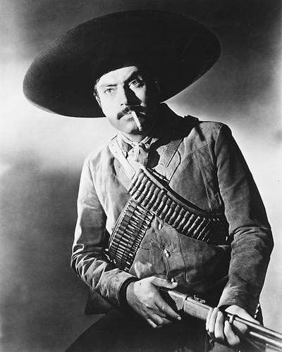 This is an image of Photograph & Poster of Pedro Armendariz 174963