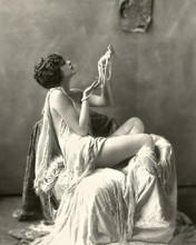 This is an image of Photograph & Poster of Billie Dove 298121