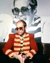 This is an image of Photograph & Poster of Elton John 285598
