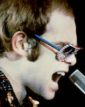 This is an image of Photograph & Poster of Elton John 285610