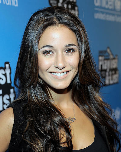 This is an image of Photograph & Poster of Emmanuelle Chriqui 286007