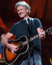 This is an image of Photograph & Poster of Kris Kristofferson 286106