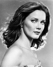 This is an image of Photograph & Poster of Lynda Carter 195842