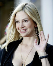 This is an image of Photograph & Poster of Mira Sorvino 286660