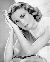 This is an image of Photograph & Poster of Grace Kelly 195931