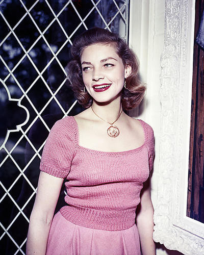 This is an image of Photograph & Poster of Lauren Bacall 286513