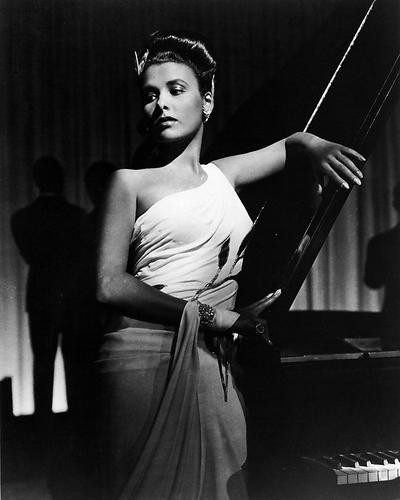 This is an image of Photograph & Poster of Lena Horne 195993