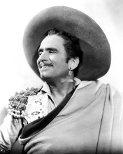This is an image of Photograph & Poster of Douglas Fairbanks 196346