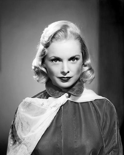 This is an image of Photograph & Poster of Janet Leigh 196538