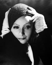 This is an image of Photograph & Poster of Greta Garbo 196645
