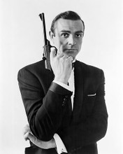 This is an image of Photograph & Poster of Sean Connery 196677
