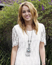 This is an image of Photograph & Poster of Miley Cyrus 287528