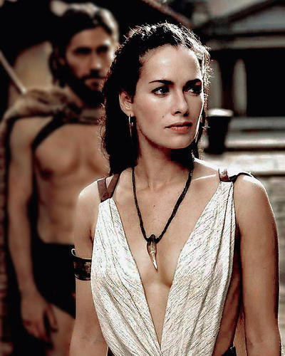 This is an image of Photograph & Poster of Lena Headey 287542