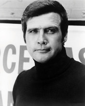 This is an image of Photograph & Poster of Lee Majors 196718