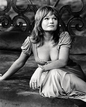 This is an image of Photograph & Poster of Valerie Perrine 196736