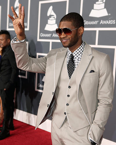 This is an image of Photograph & Poster of Usher Raymond 287870
