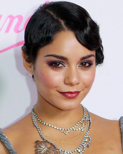 This is an image of Photograph & Poster of Vanessa Hudgens 287872